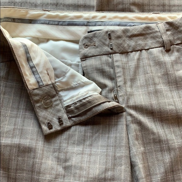 ✨ Express Studio ✨ Design Slacks - Picture 6 of 7